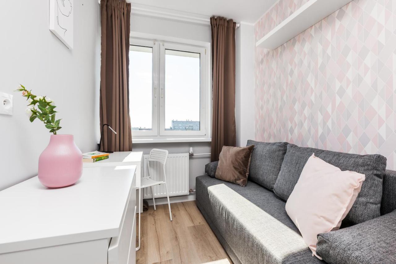 Apartament Pokoje Gdańsk Zaspa - Pilotów 20b, 800m SKM-Zaspa, odległość do morza 3km Zewnętrze zdjęcie