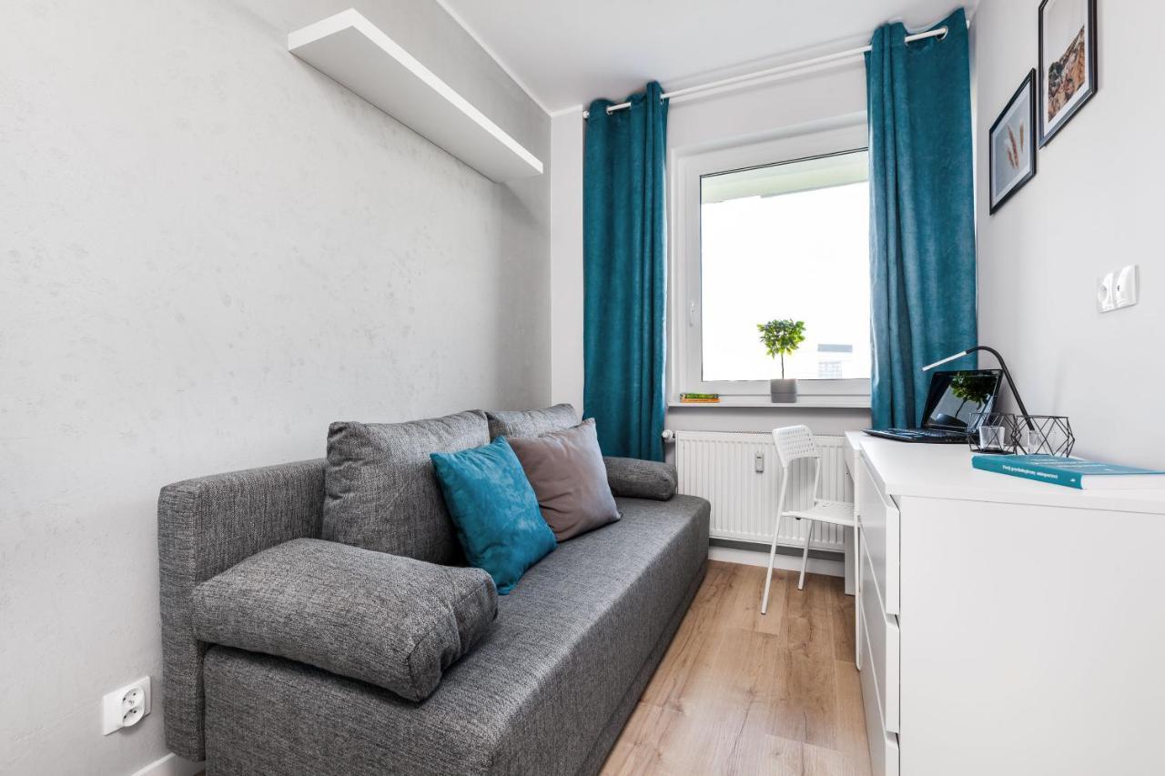 Apartament Pokoje Gdańsk Zaspa - Pilotów 20b, 800m SKM-Zaspa, odległość do morza 3km Zewnętrze zdjęcie